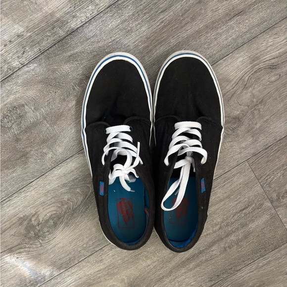 Men’s Vans - Picture 1 of 2